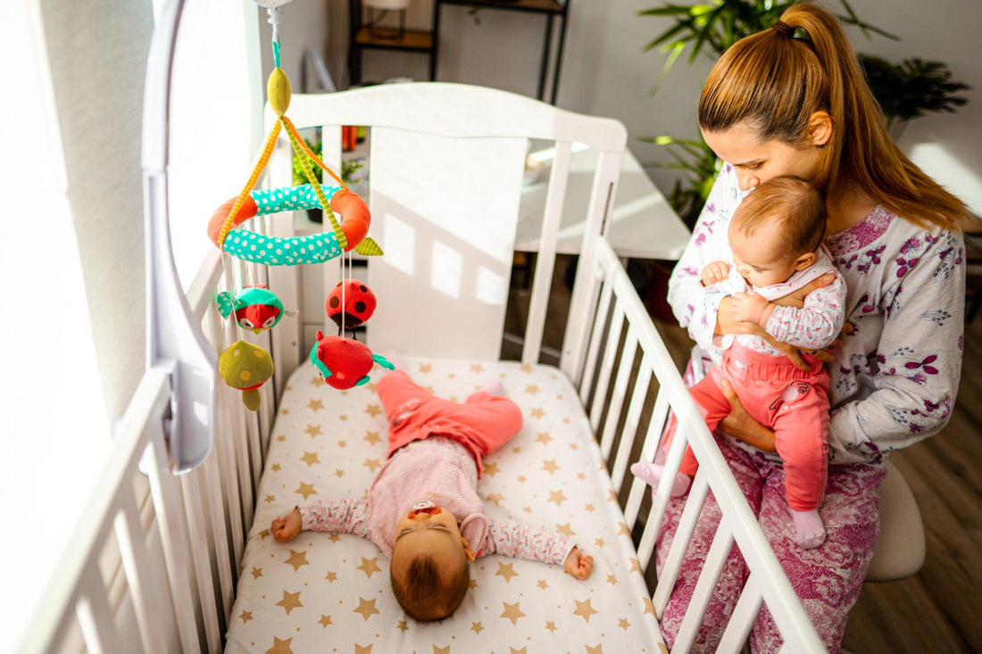 Cot Mobiles for Small Spaces: Solutions for compact nurseries.