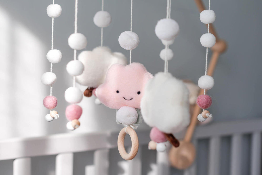 How to Choose the Right Mobile for Your Nursery Theme: Matching themes and mobiles.